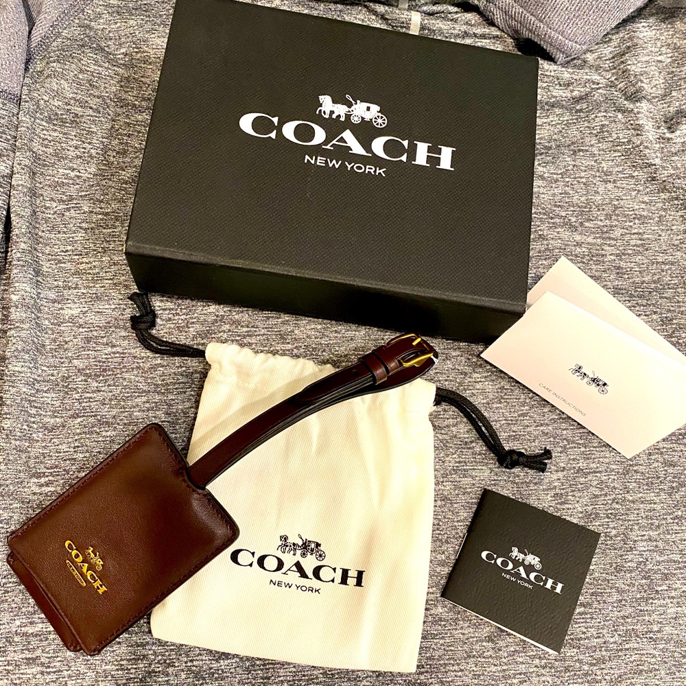 Coach accessory box bag luggage tag